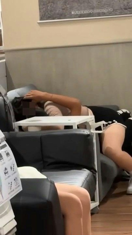 ทดลองใช้ โซฟาตัวอย่างห้างดัง ทดลองใช้ โซฟาตัวอย่างห้างดัง
