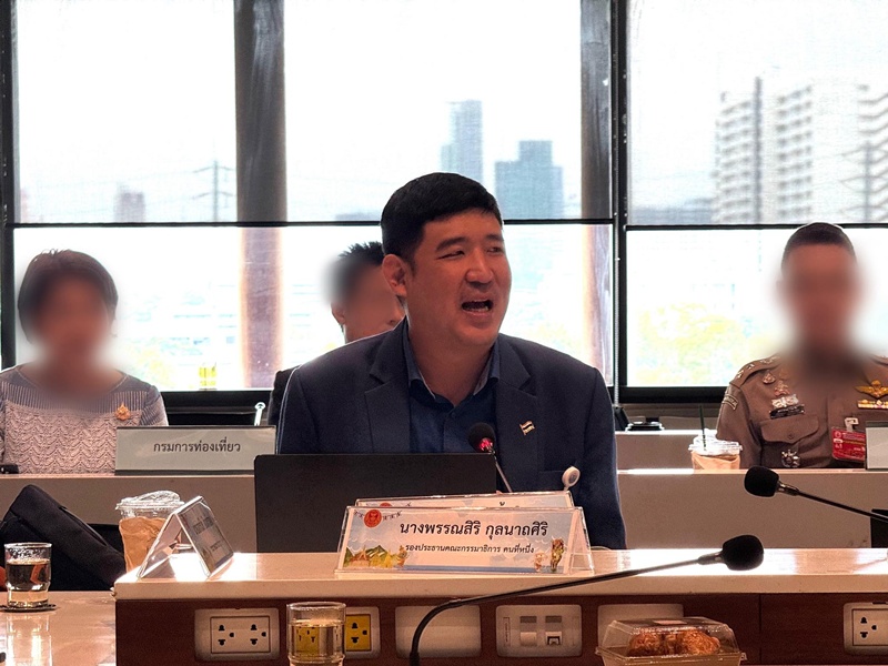 เท่าพิภพ ลิ้มจิตรกร