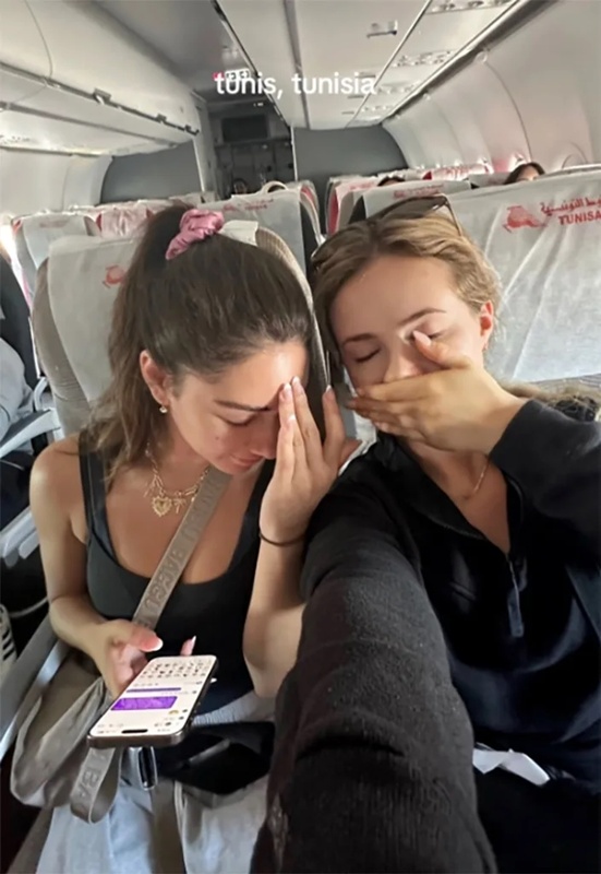 2 สาวนั่งเครื่องบินจะไปเมืองนีซ ไปโผล่ตูนิส