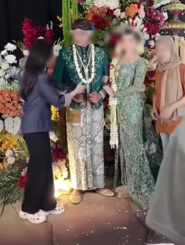 เจ้าสาวหยุมหัวแขกกลางเวที