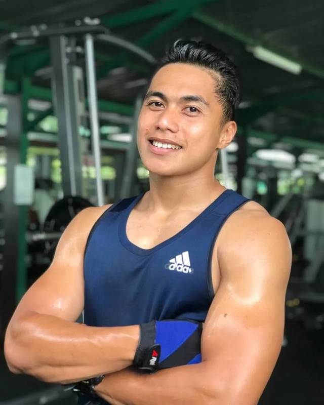 แมงกาแนง อดีตดาวตบหญิงอินโดฯ