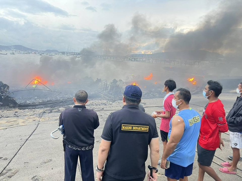 ไฟไหม้เรือสปีดโบ๊ท