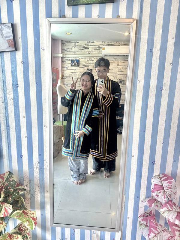 พู่กัน แมลงปอ เรียนจบแล้ว