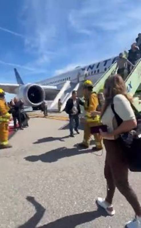 เครื่องบินอพยพฉุกเฉิน 