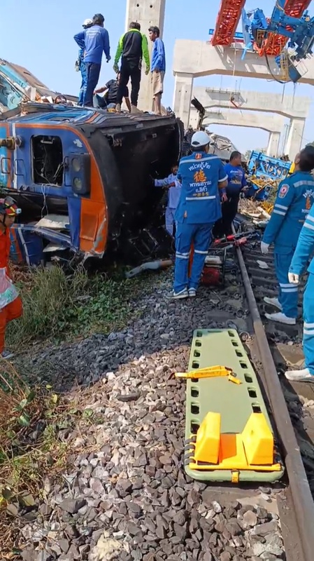 พนง.รถไฟ เล่านาทีเครนถล่มทับรถไฟ