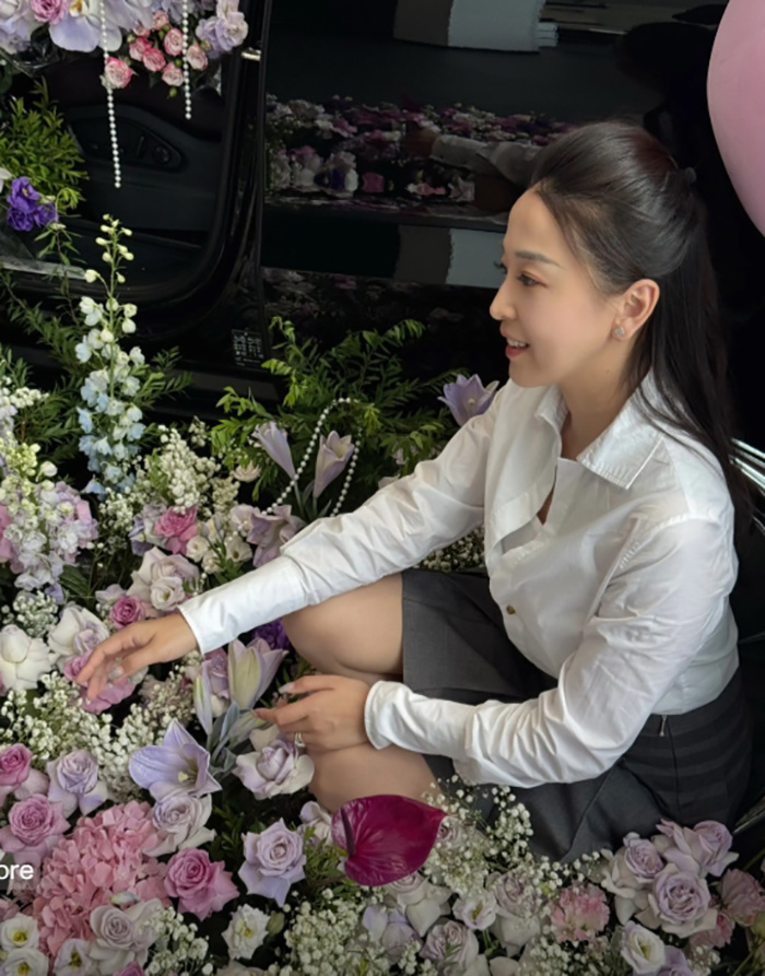 เซลล์สาวมือทอง ขายรถหรู 100 คันในครึ่งปี 